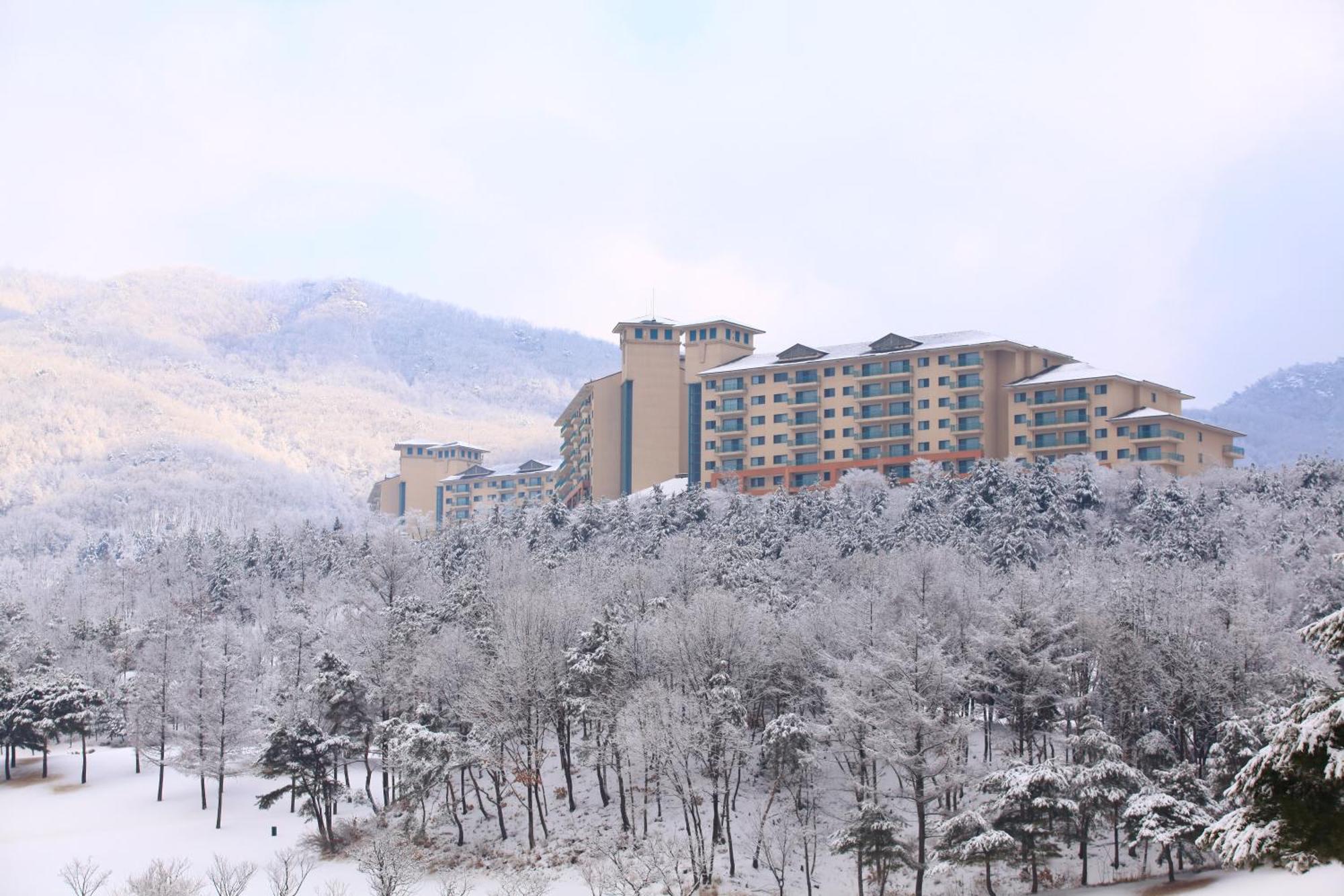 Oak Valley Resort Wonju Exteriör bild